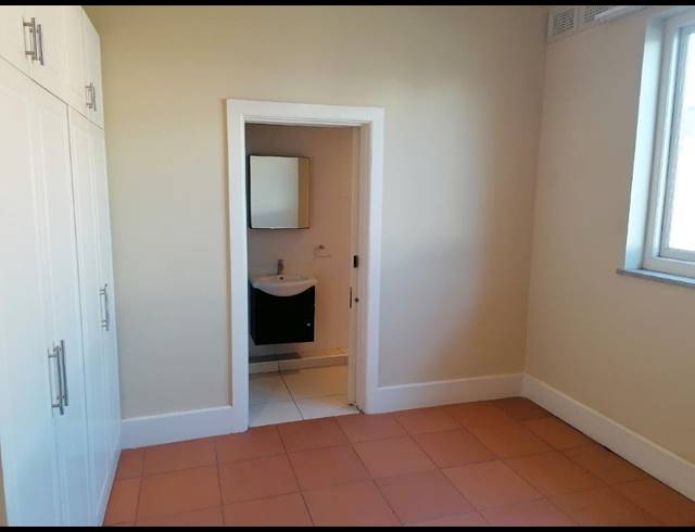 2 BEDROOM APARTMENT TO LET IN POINT WATERFRONT
